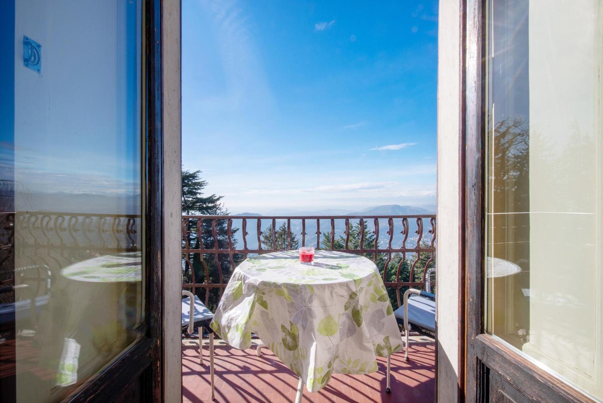 App Mughetto In Villa Marchello Brunate Zewnętrze zdjęcie
